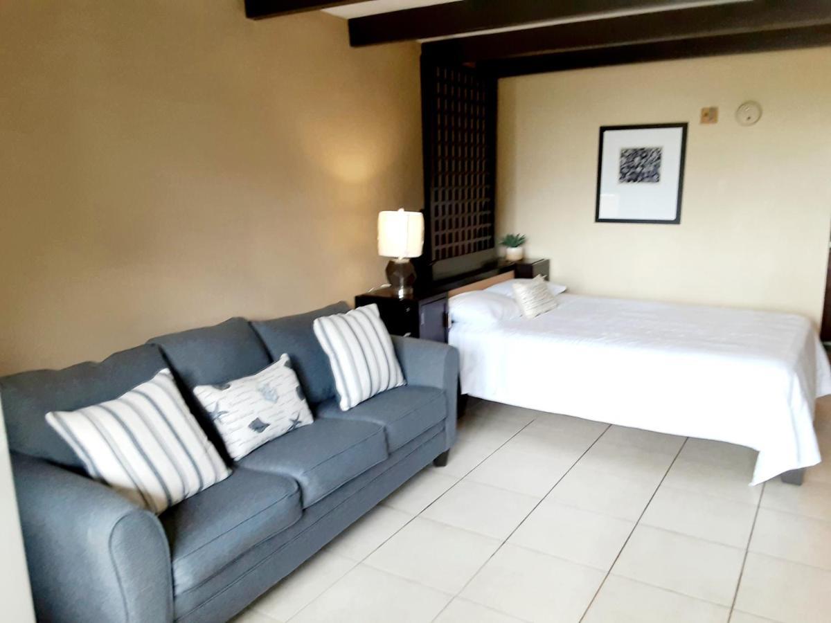Charming One Bedroom Resort-Style Studio With Pool And Beach Access 拉斯金 外观 照片